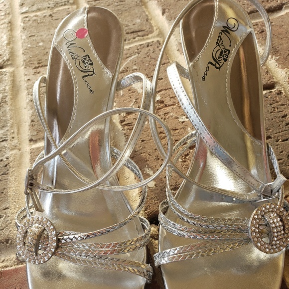 Shoes - Picture 2 of 3